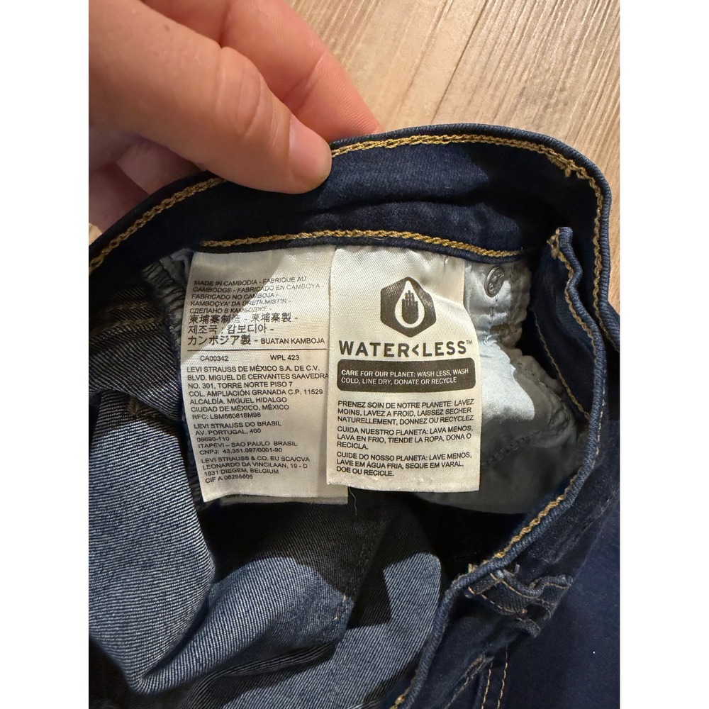 Levi's 724 High Rise Straight Jeans Womens 28 Blue Dark Wash WaterLess Denim - Picture 5 of 9